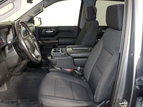 Used 2021 Chevrolet Silverado 1500 RST image 10