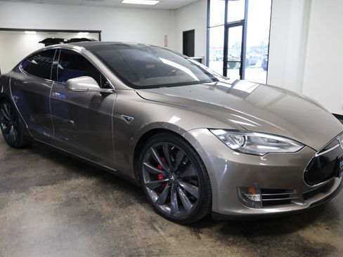 Used 2015 Tesla Model S P85D AWD/4WD image 7