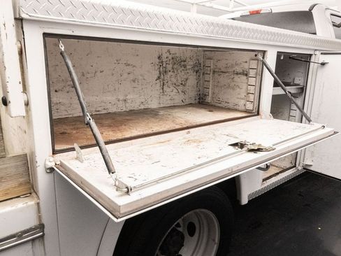 Used 2019 Ford F450 XL w/ Power Equipment Group image 36