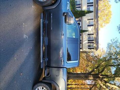 Used 2020 GMC Sierra 2500 Denali w/ Denali Ultimate Package image 3