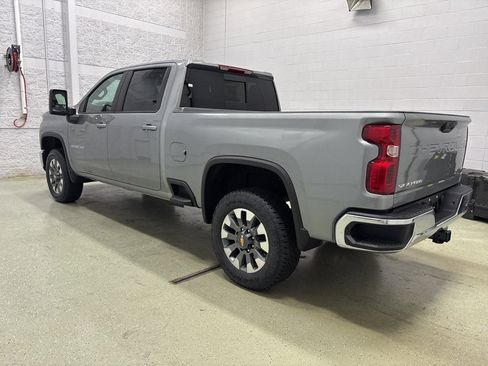 New 2026 Chevrolet Silverado 3500 LT image 6