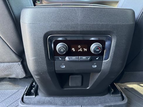 Used 2024 Chevrolet Tahoe RST w/ Luxury Package AWD/4WD image 32