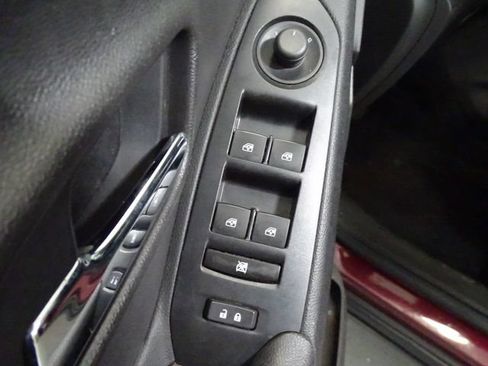 Used 2016 Chevrolet Trax LT w/ LT Convenience Package AWD/4WD image 9