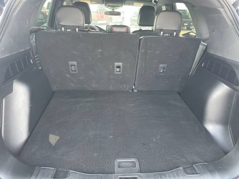 Used 2025 Ford Escape ST-Line w/ Equipment Group 301A FWD image 19