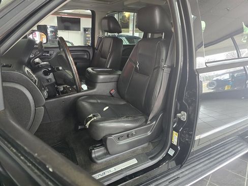 Used 2013 GMC Yukon XL Denali image 11