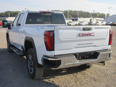 New 2026 GMC Sierra 2500 SLT w/ SLT Premium Package image 9