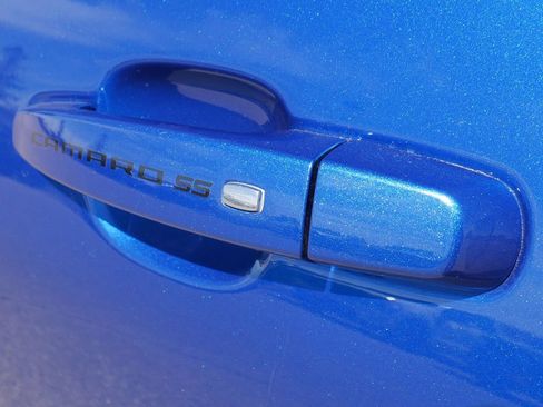 Used 2017 Chevrolet Camaro SS RWD image 19