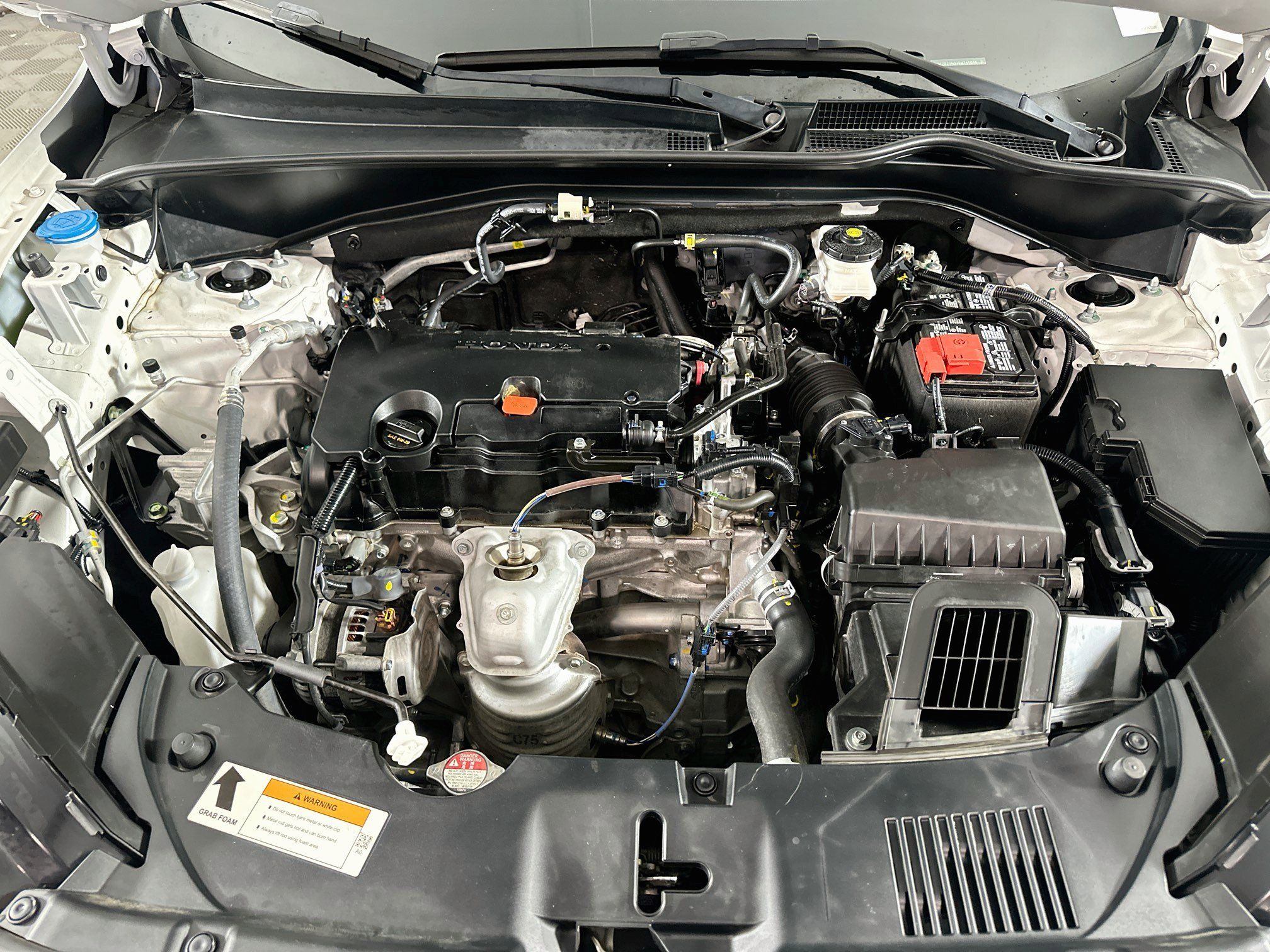 Used 2024 Honda HR-V LX image 31