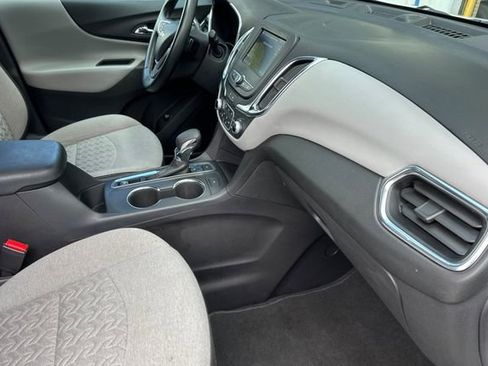 Used 2024 Chevrolet Equinox LT image 18