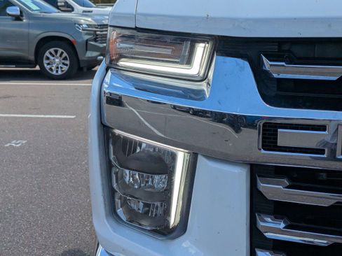 Used 2023 Chevrolet Silverado 2500 LTZ AWD/4WD image 10