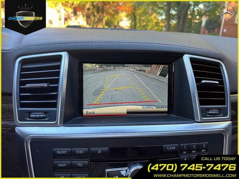 Used 2016 Mercedes-Benz GL 450 4MATIC image 27