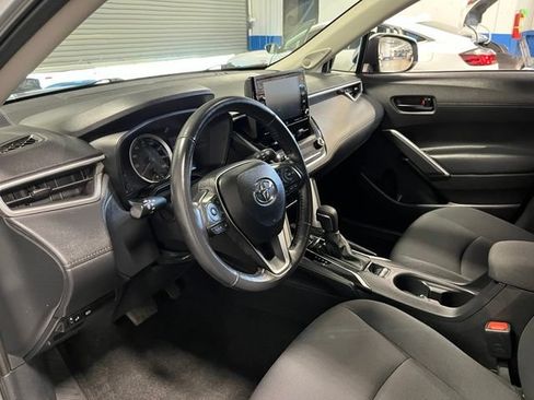 Used 2022 Toyota Corolla Cross LE w/ Moonroof Package AWD/4WD image 22