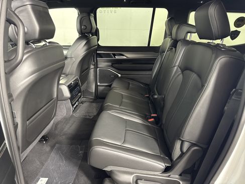 New 2026 Jeep Grand Wagoneer 4WD w/ Premium Group I image 14