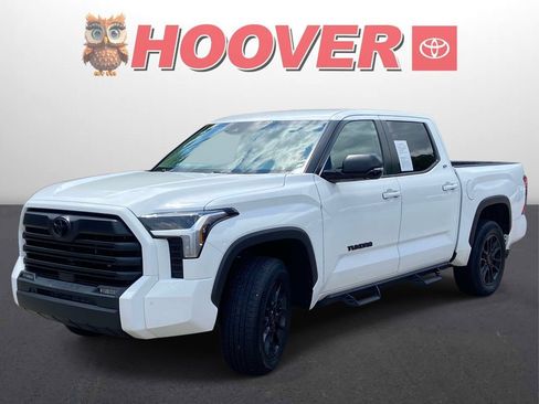 Used 2024 Toyota Tundra SR5 w/ SR5 Premium Package AWD/4WD image 6