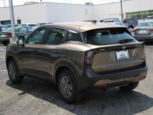 Certified 2025 Nissan Kicks S AWD/4WD image 3