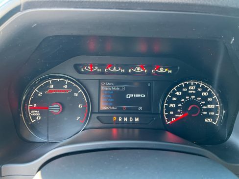 Used 2018 Ford F150 XLT w/ Equipment Group 302A Luxury AWD/4WD image 14