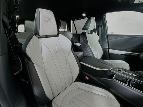New 2026 Lexus TX 500h AWD w/ Technology Package image 27
