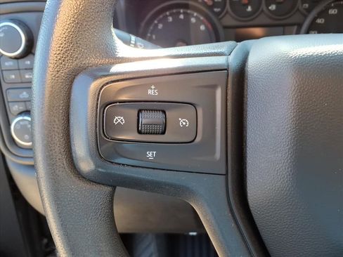 Used 2022 Chevrolet Silverado 1500 Custom image 19