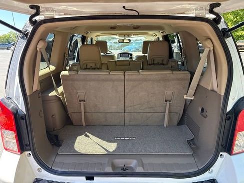 Used 2012 Nissan Pathfinder LE AWD/4WD image 10