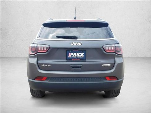 Used 2024 Jeep Compass Latitude AWD/4WD image 12