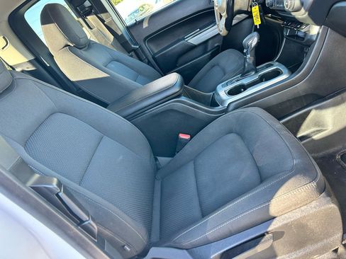 Used 2022 Chevrolet Colorado LT w/ Fleet Safety Package AWD/4WD image 12