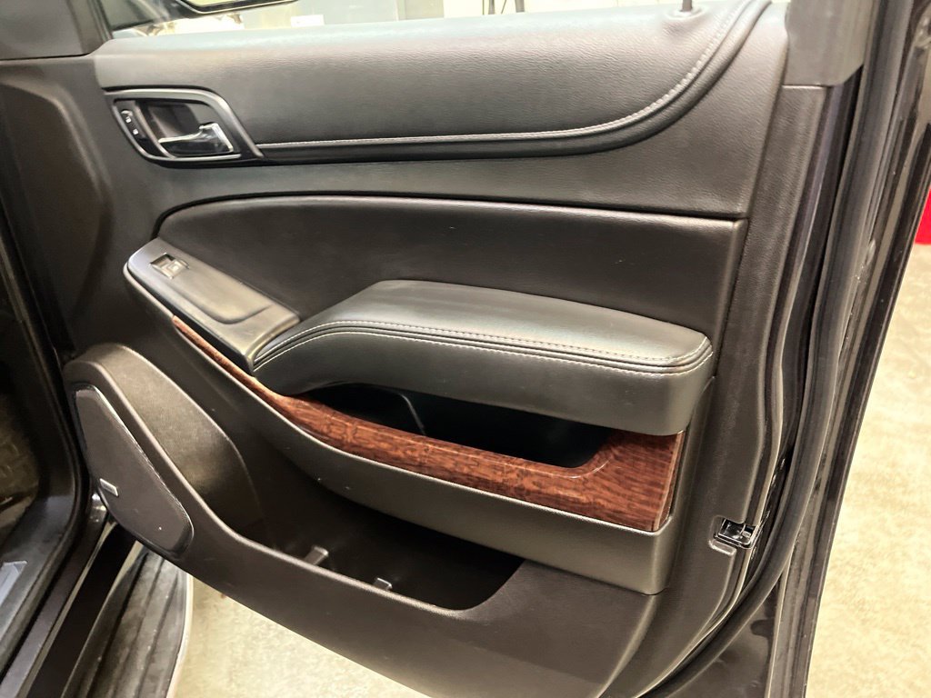 Used 2018 GMC Yukon XL SLT AWD/4WD image 35