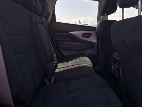 Used 2023 Nissan Murano S FWD image 11