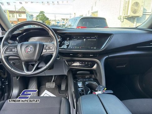 Used 2022 Buick Envision Preferred FWD image 28