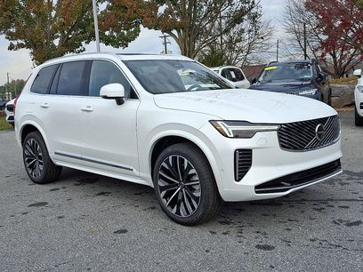 New 2026 Volvo XC90 B5 Plus