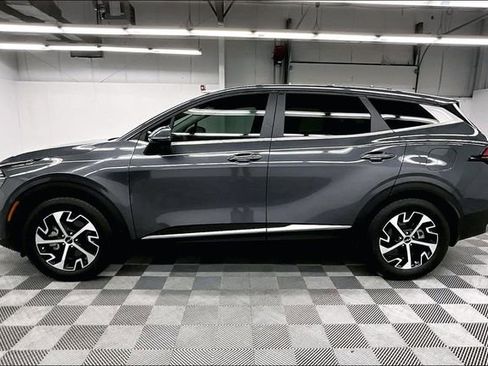 Used 2024 Kia Sportage EX FWD image 14