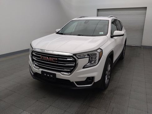 Used 2024 GMC Terrain SLT FWD image 15