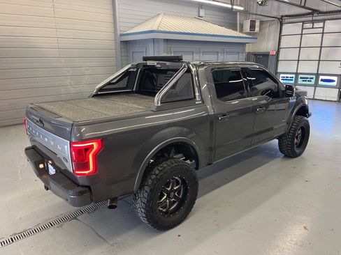 Used 2015 Ford F150 Platinum w/ Equipment Group 701A Luxury image 10