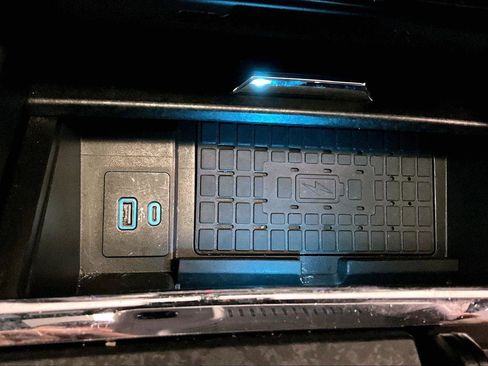 Certified 2022 Ford Expedition Max Limited image 32