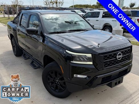 Used 2023 Nissan Frontier SV w/ Midnight Edition Package AWD/4WD image 4