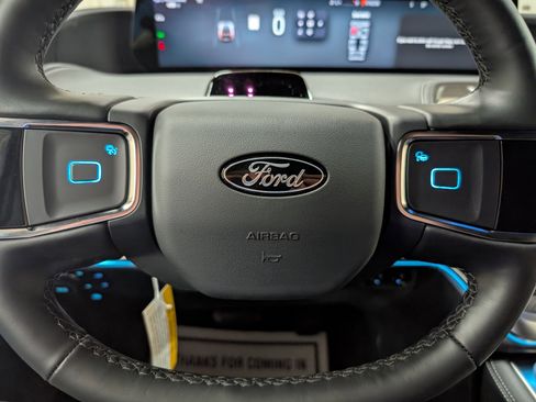 New 2026 Ford Expedition Max Platinum AWD/4WD image 19
