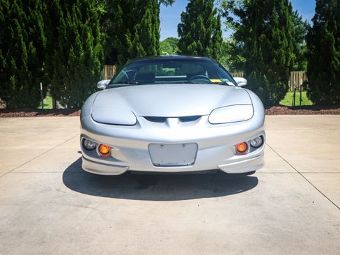 Used 1998 Pontiac Firebird Formula w/ Opt Pkg image 3