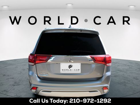 Used 2022 Mitsubishi Outlander SEL AWD/4WD image 3