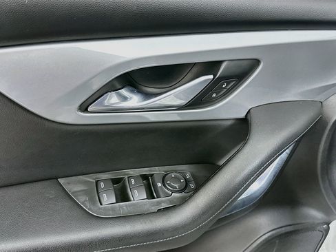 Used 2020 Chevrolet Blazer LT FWD image 15