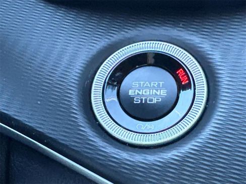 Used 2025 Jeep Grand Cherokee Laredo X w/ Luxury Tech Group I image 18