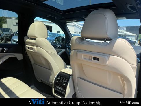 Used 2021 BMW X5 xDrive40i w/ Premium Package 2 AWD/4WD image 27