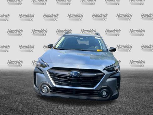 Used 2023 Subaru Outback Premium image 3