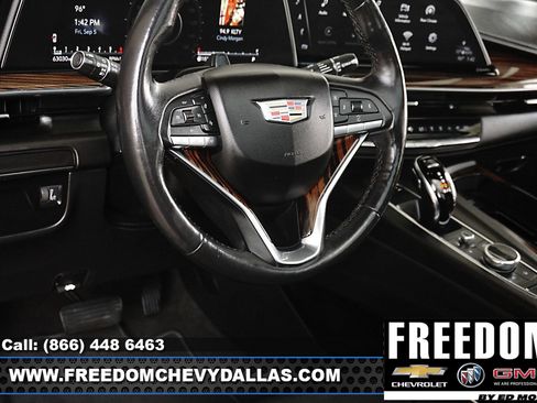 Certified 2023 Cadillac Escalade ESV Premium Luxury image 23