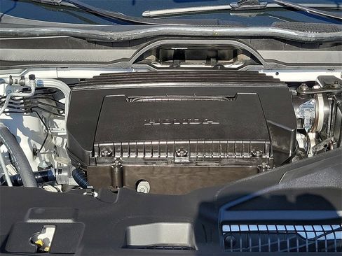 Used 2023 Honda Pilot Elite image 25