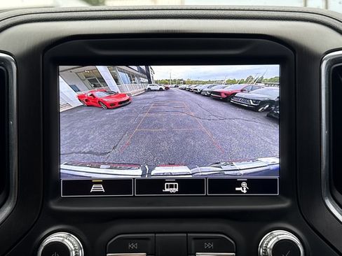 Used 2022 GMC Sierra 1500 AT4 w/ AT4 Premium Package AWD/4WD image 9