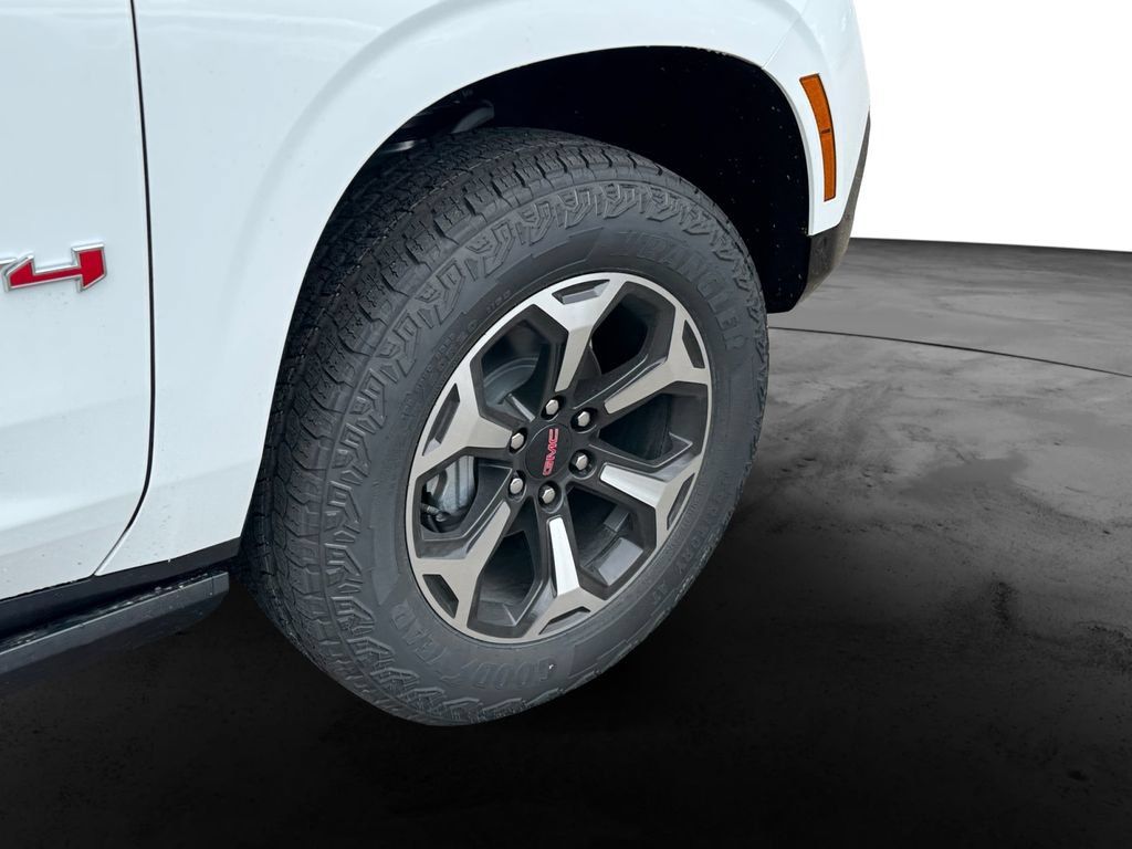 New 2026 GMC Yukon XL AT4 Ultimate AWD/4WD image 11