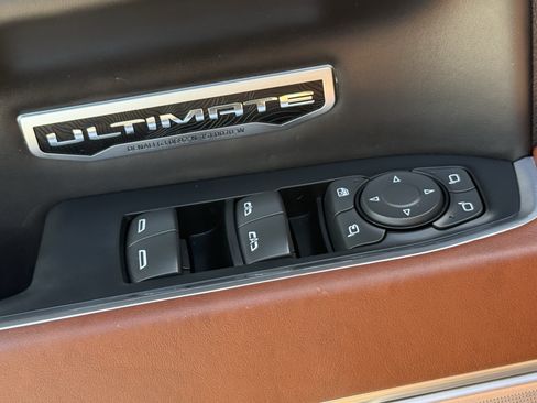 Used 2023 GMC Sierra 1500 Denali Ultimate AWD/4WD image 26