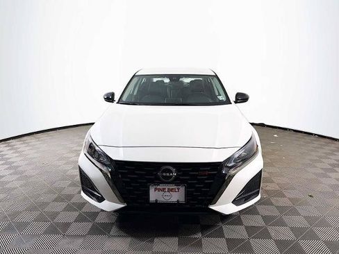 Certified 2025 Nissan Altima 2.5 SR AWD/4WD image 2
