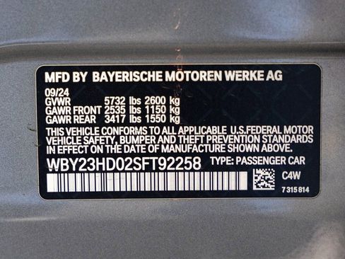 Certified 2025 BMW i4 eDrive40 image 33