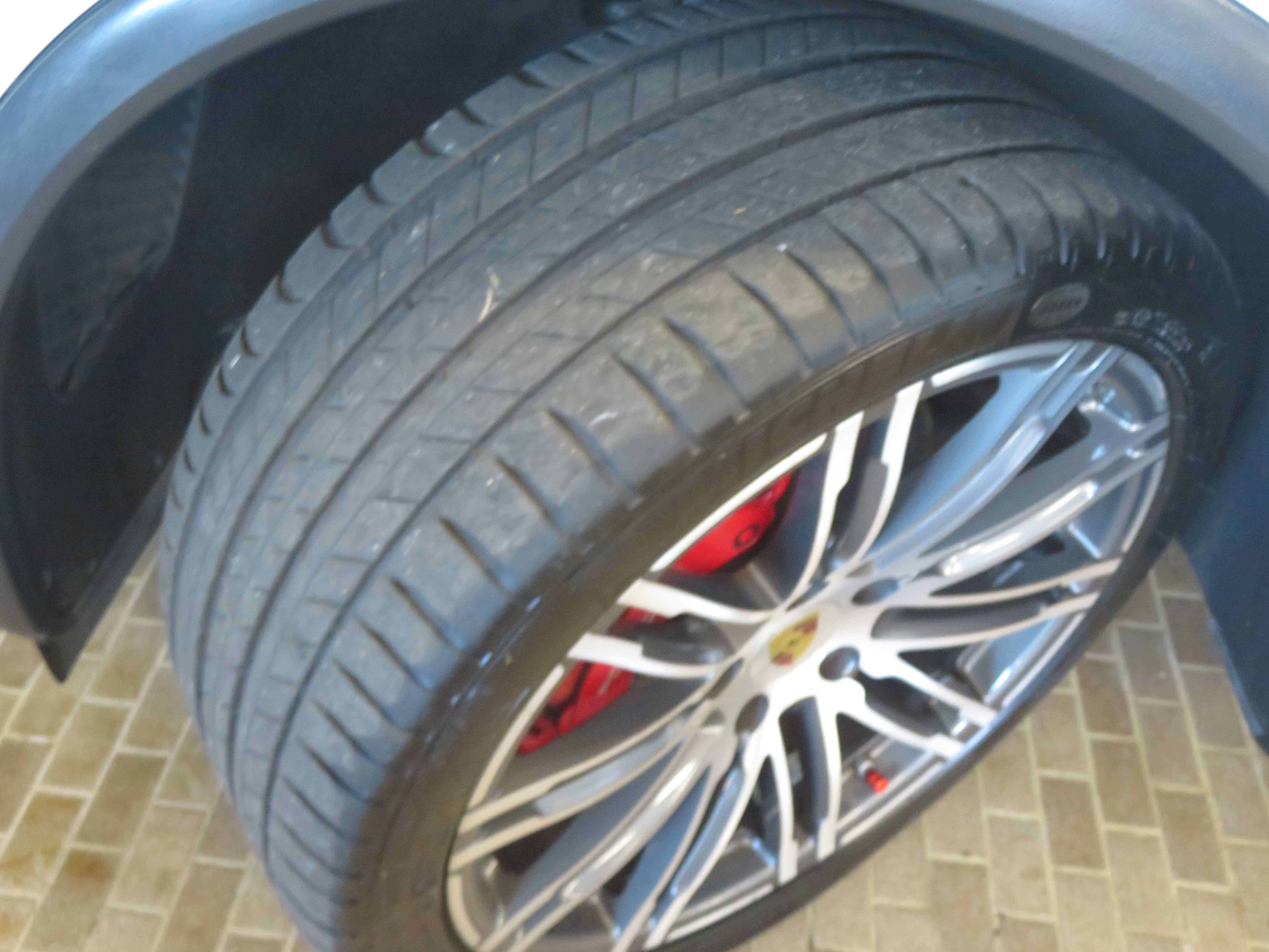 Used 2015 Porsche Cayenne S AWD/4WD image 11
