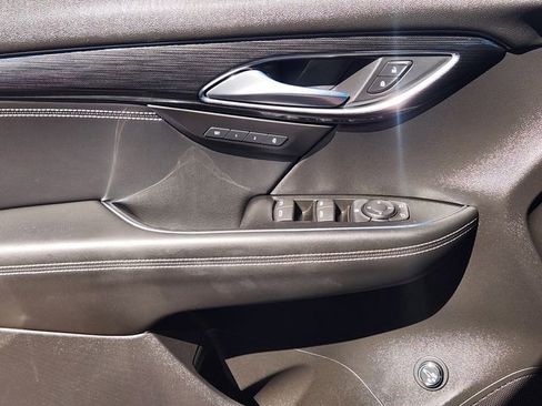 Used 2022 Buick Envision Essence w/ Safety Package image 24